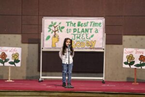 Kindergarten students presented awareness of the importance of plants-5